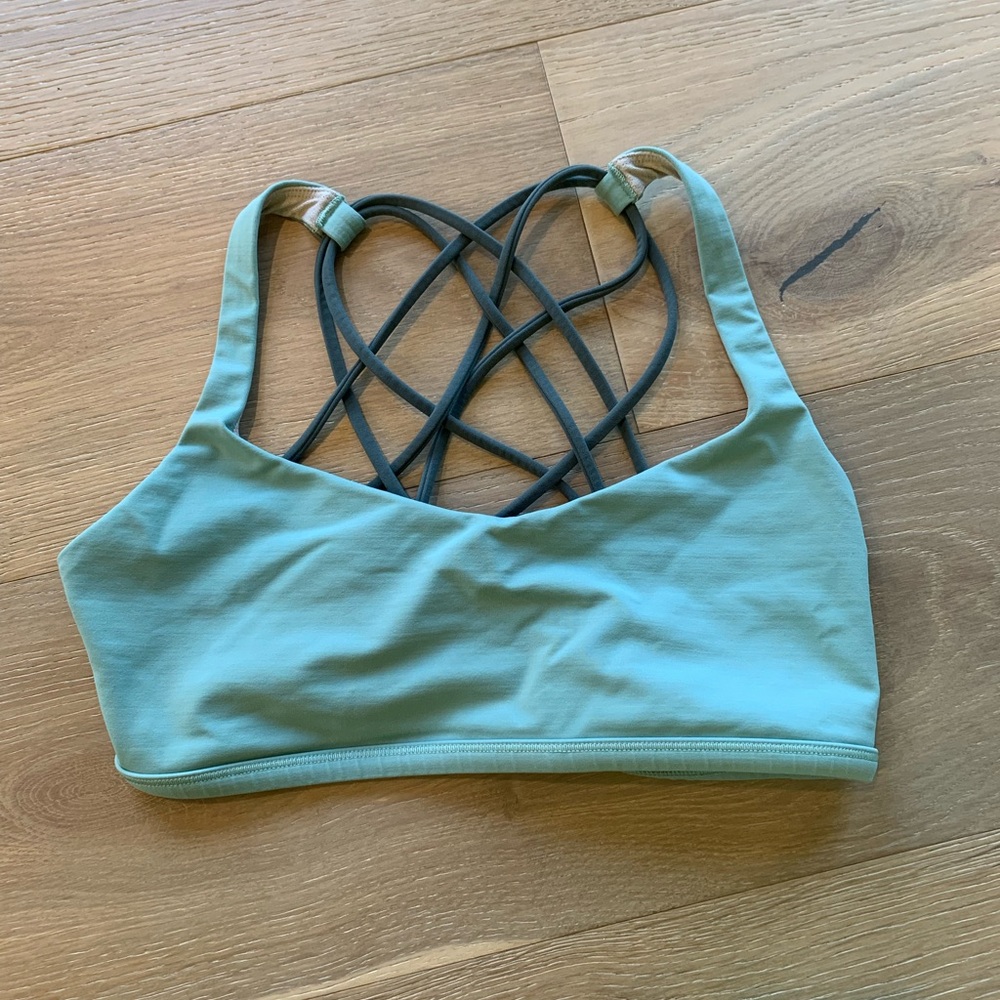 Lululemon Free to be Wild Sports Bra